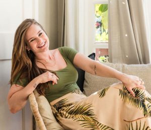 Sarah Turner | Online Business Coach | Write Your Way To Freedom